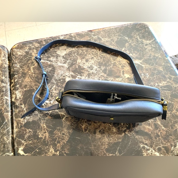 Madewell The Large Transport Camera Bag /Navy - Picture 5 of 16